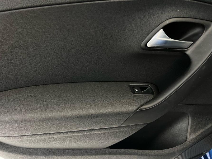 Volkswagen Polo V Рестайлинг Екатеринбург  - изображение 11