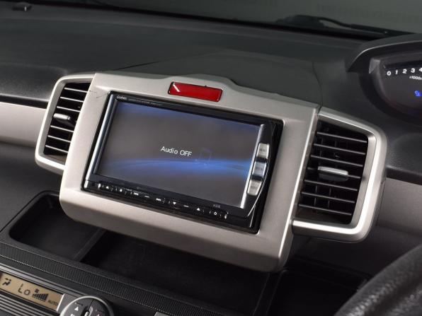 Honda Freed I Рестайлинг с пробегом 2012 года, цена 1 099 995 рублей, 118509 км, компактвэн, Автокод Объявления