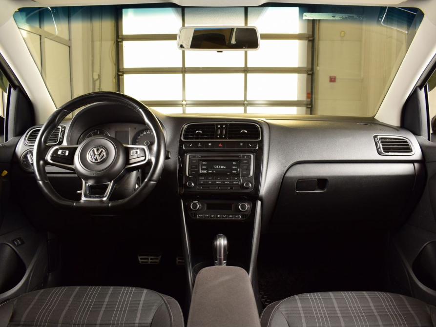 Volkswagen Polo V Рестайлинг Кемерово  - изображение 7