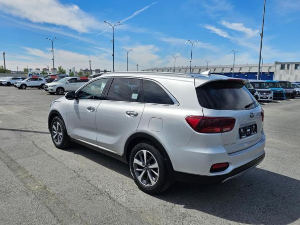 Kia Sorento III Prime Рестайлинг с пробегом 2019 года, цена 2 599 995 рублей, 111101 км, внедорожник, Автокод Объявления