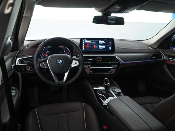 BMW 5 серии VII (G30/G31/G38) Рестайлинг с пробегом 2022 года, цена 4 649 999 рублей, 28339 км, седан, Автокод Объявления