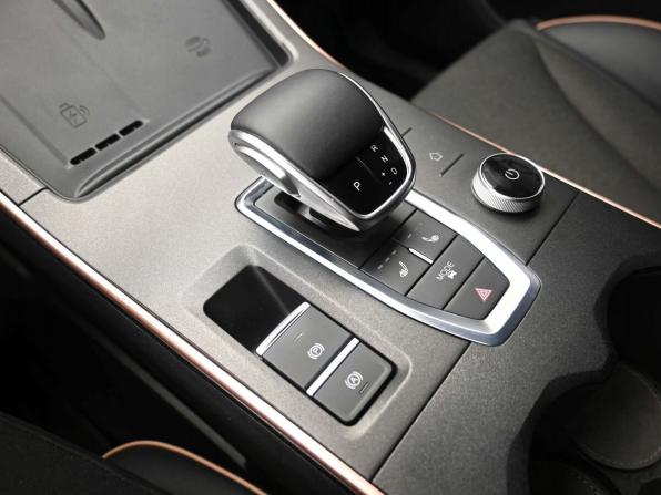Omoda C5 I Рестайлинг с пробегом 2024 года, цена 1 839 000 рублей, 4448 км, внедорожник, Автокод Объявления