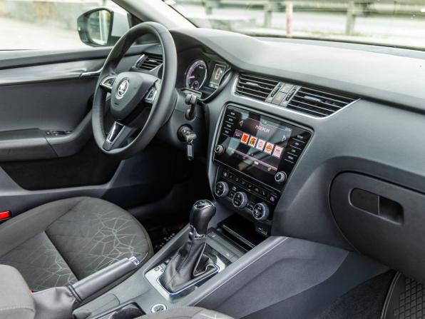 Skoda Octavia III (A7) Рестайлинг с пробегом 2019 года, цена 1 848 000 рублей, 92583 км, лифтбек, Автокод Объявления