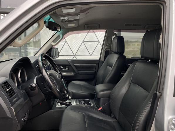 Mitsubishi Pajero IV Рестайлинг 1 с пробегом 2011 года, цена 1 749 000 рублей, 236959 км, внедорожник, Автокод Объявления