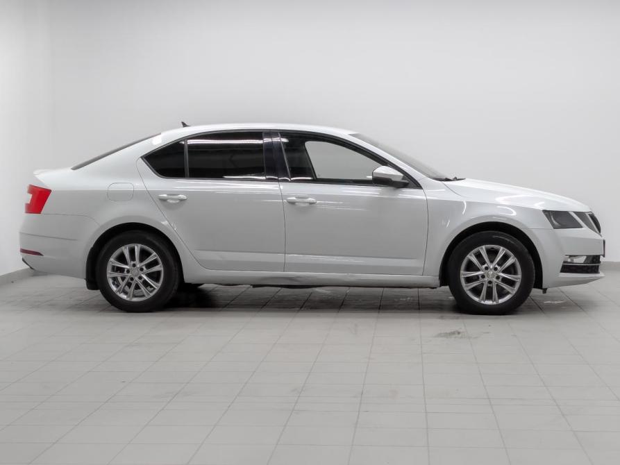 Skoda Octavia III (A7) Рестайлинг Москва  - изображение 4