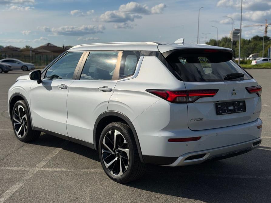 Mitsubishi Outlander IV Казань  - изображение 4