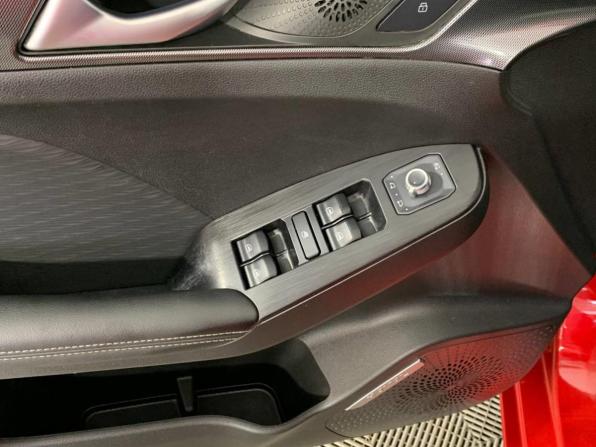 Haval Jolion I с пробегом 2023 года, цена 1 720 000 рублей, 36406 км, внедорожник, Автокод Объявления