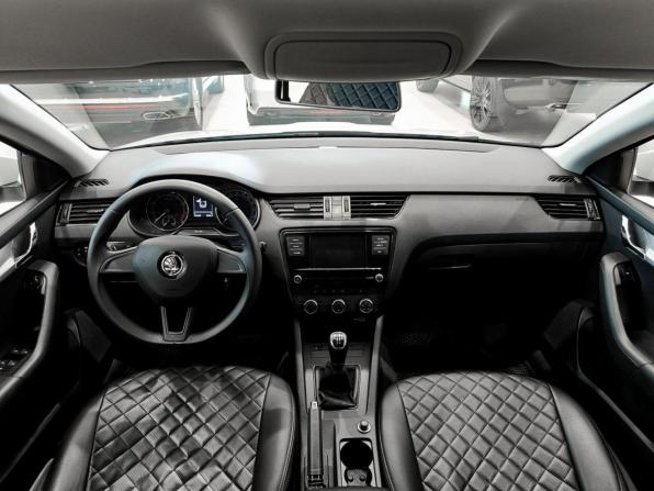 Skoda Octavia III (A7) Рестайлинг с пробегом 2020 года, цена 1 650 000 рублей, 154000 км, лифтбек, Автокод Объявления