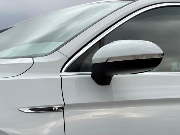 Volkswagen Passat B8 Рестайлинг с пробегом 2019 года, цена 2 749 000 рублей, 172000 км, универсал, Автокод Объявления