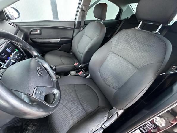 Kia Rio III Рестайлинг с пробегом 2016 года, цена 850 000 рублей, 265781 км, седан, Автокод Объявления
