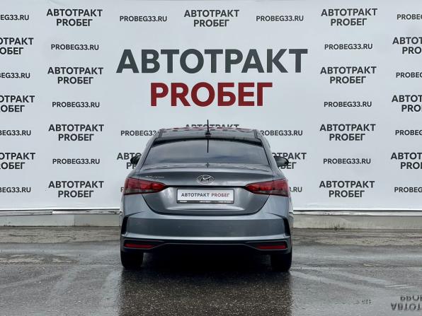 Hyundai Solaris II Рестайлинг с пробегом 2021 года, цена 1 780 000 рублей, 72600 км, седан, Автокод Объявления