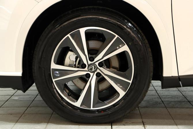 Lexus RX V с пробегом 2025 года, цена 8 200 000 рублей, 27 км, внедорожник, Автокод Объявления