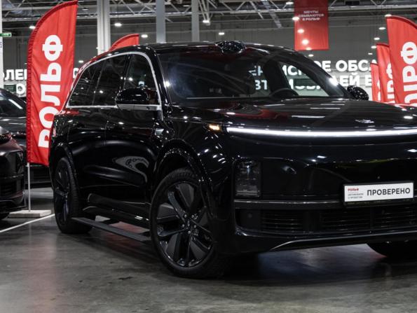 Li Auto (Lixiang) L9 I с пробегом 2023 года, цена 6 279 000 рублей, 43393 км, внедорожник, Автокод Объявления