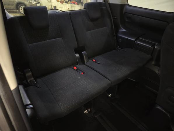 Toyota Noah III (R80) с пробегом 2014 года, цена 1 850 000 рублей, 262415 км, минивэн, Автокод Объявления