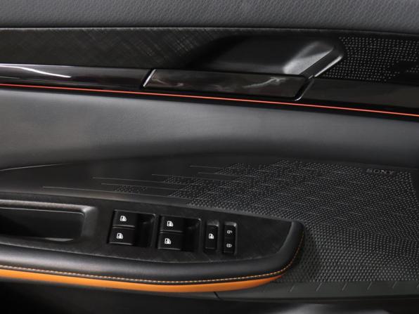 Changan UNI-V I с пробегом 2024 года, цена 2 299 000 рублей, 40900 км, лифтбек, Автокод Объявления