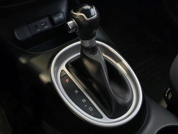 Kia Soul II Рестайлинг с пробегом 2018 года, цена 1 640 000 рублей, 90000 км, хэтчбек, Автокод Объявления