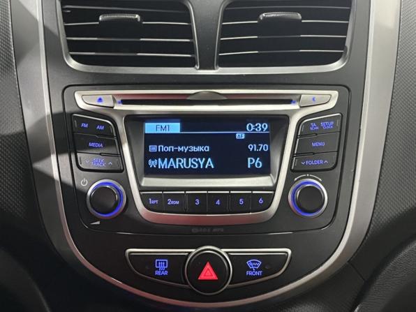 Hyundai Solaris I Рестайлинг с пробегом 2015 года, цена 1 055 000 рублей, 155000 км, седан, Автокод Объявления