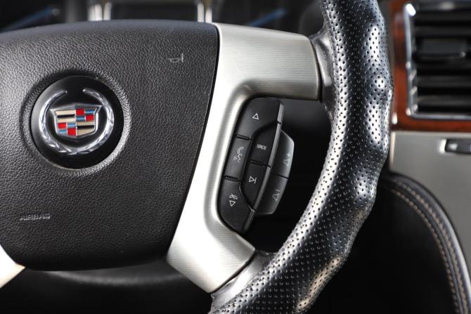 Cadillac Escalade III с пробегом 2013 года, цена 2 149 000 рублей, 342000 км, внедорожник, Автокод Объявления