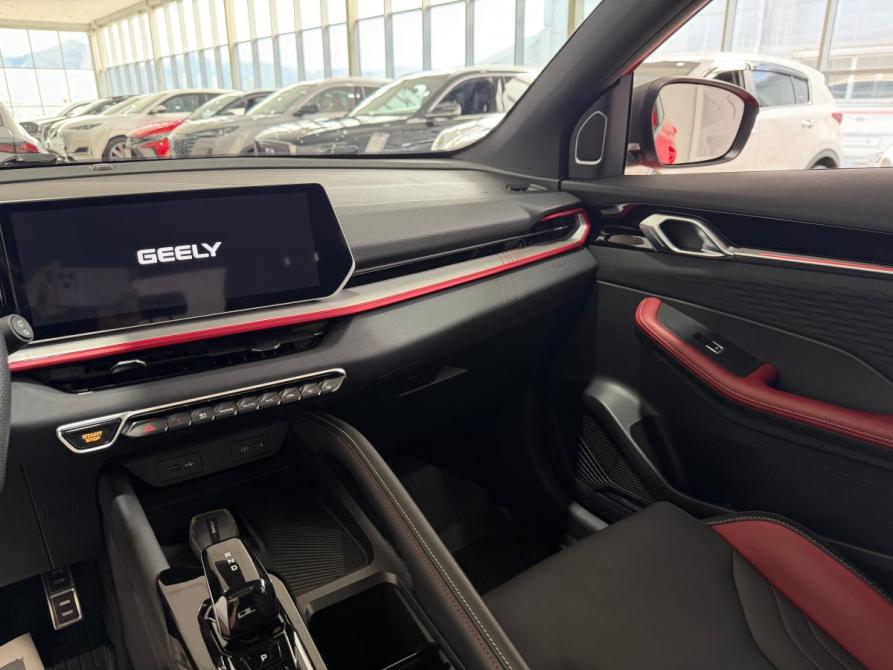 Geely Coolray I Рестайлинг Новороссийск  - изображение 13