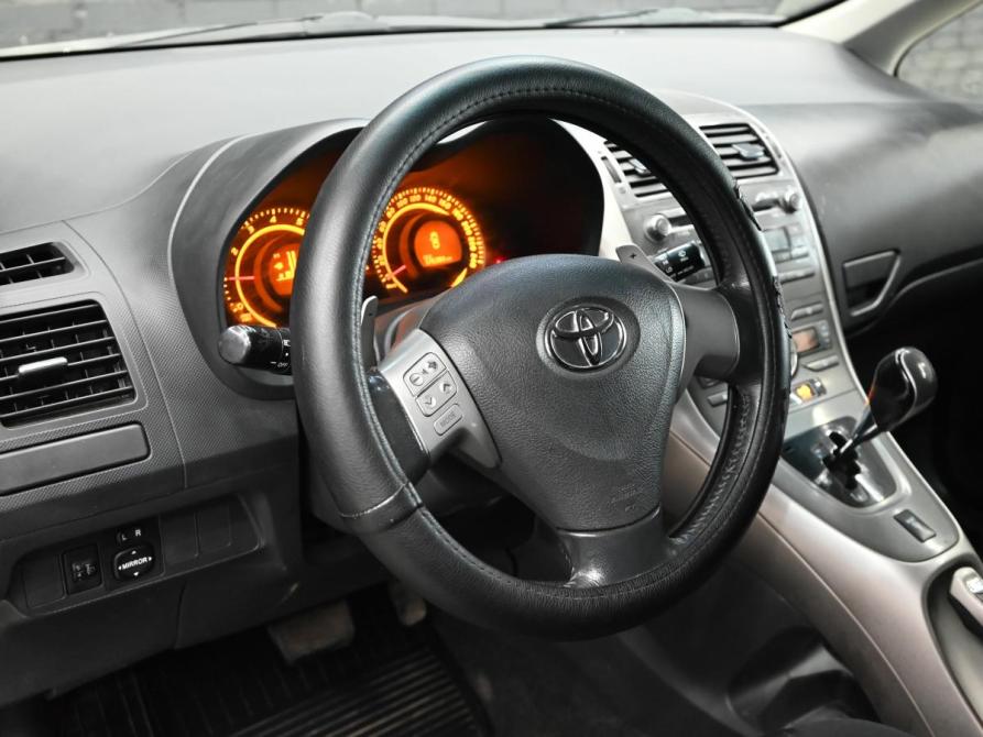 Toyota Auris I Екатеринбург  - изображение 12