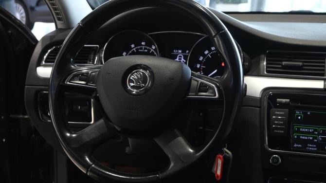 Skoda Superb II Рестайлинг с пробегом 2013 года, цена 1 450 000 рублей, 131371 км, универсал, Автокод Объявления