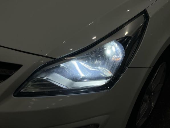 Hyundai Solaris I Рестайлинг с пробегом 2016 года, цена 870 000 рублей, 201396 км, седан, Автокод Объявления
