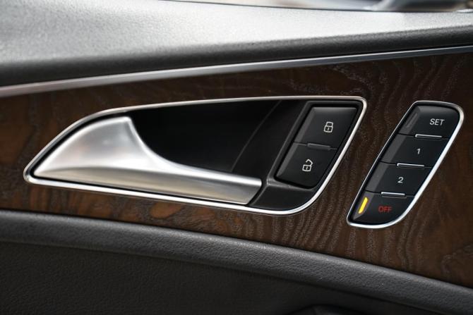 Audi A6 IV (C7) Рестайлинг с пробегом 2015 года, цена 2 470 000 рублей, 145000 км, седан, Автокод Объявления