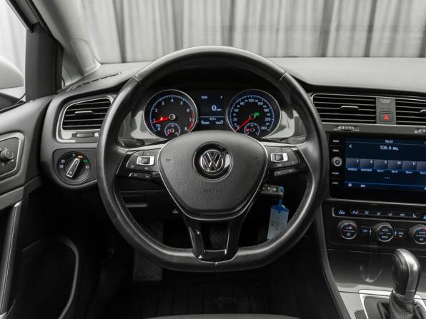 Volkswagen Golf VII Рестайлинг с пробегом 2018 года, цена 1 980 000 рублей, 109293 км, хэтчбек, Автокод Объявления