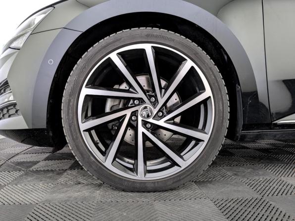 Skoda Superb III Рестайлинг с пробегом 2024 года, цена 3 420 000 рублей, 82225 км, лифтбек, Автокод Объявления