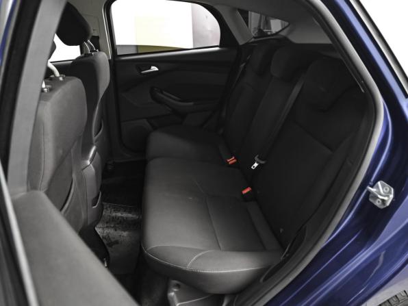 Ford Focus III Рестайлинг с пробегом 2015 года, цена 1 248 000 рублей, 90199 км, хэтчбек, Автокод Объявления
