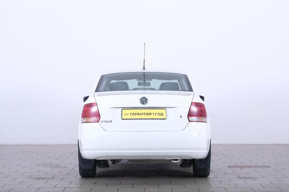 Volkswagen Polo V Омск  - изображение 6