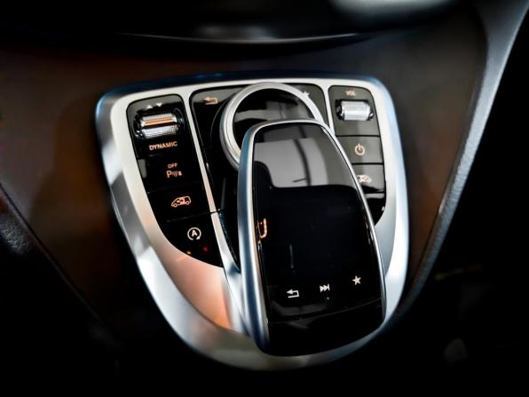 Mercedes-Benz V-Класс III (W447) с пробегом 2018 года, цена 5 310 000 рублей, 104115 км, минивэн, Автокод Объявления