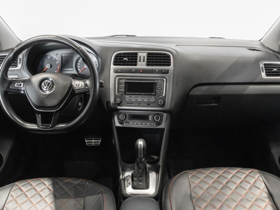 Volkswagen Polo V Рестайлинг Казань  - изображение 6