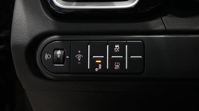 Kia Ceed III Рестайлинг с пробегом 2022 года, цена 1 970 000 рублей, 82215 км, универсал, Автокод Объявления