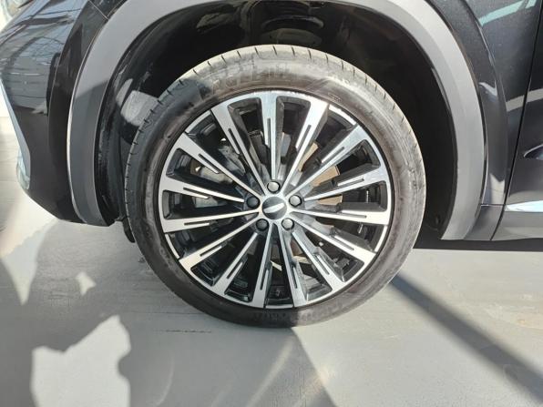 Geely Monjaro I Рестайлинг с пробегом 2025 года, цена 3 751 000 рублей, 14450 км, внедорожник, Автокод Объявления