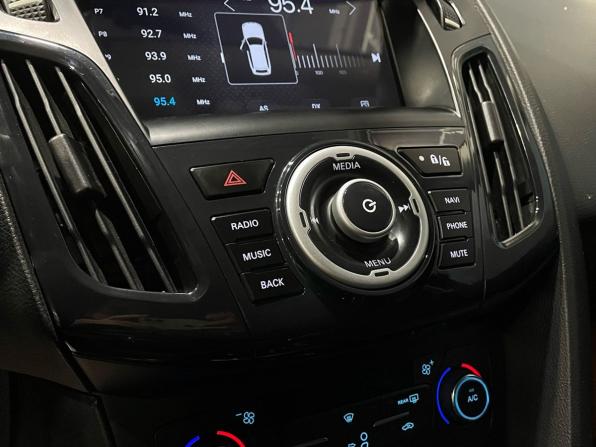 Ford Focus III Рестайлинг с пробегом 2017 года, цена 900 000 рублей, 97900 км, седан, Автокод Объявления