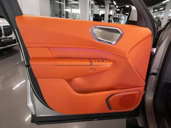 Lynk &amp; Co 900 с пробегом 2026 года, цена 7 775 000 рублей, 50 км, внедорожник, Автокод Объявления