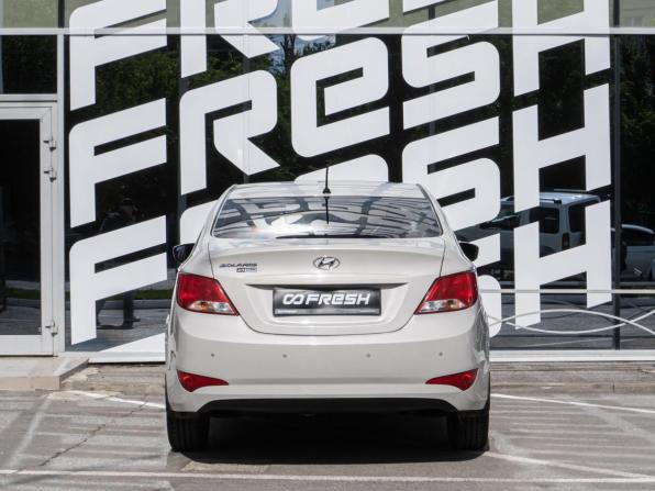Hyundai Solaris I Рестайлинг с пробегом 2015 года, цена 1 039 000 рублей, 182705 км, седан, Автокод Объявления