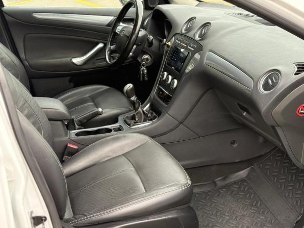 Ford Mondeo IV Рестайлинг с пробегом 2011 года, цена 620 000 рублей, 220905 км, седан, Автокод Объявления