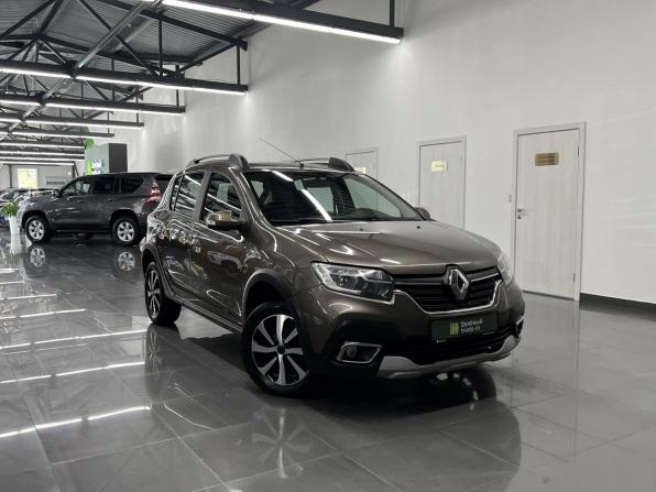 Renault Sandero II Рестайлинг с пробегом 2021 года, цена 1 175 000 рублей, 145748 км, хэтчбек, Автокод Объявления