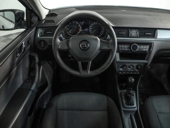 Skoda Rapid I с пробегом 2017 года, цена 989 000 рублей, 148424 км, лифтбек, Автокод Объявления