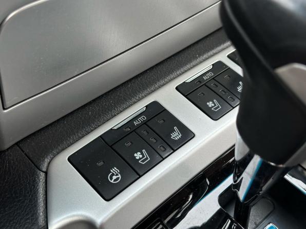 Toyota Land Cruiser 200 Series Рестайлинг 2 с пробегом 2017 года, цена 6 150 000 рублей, 184833 км, внедорожник, Автокод Объявления