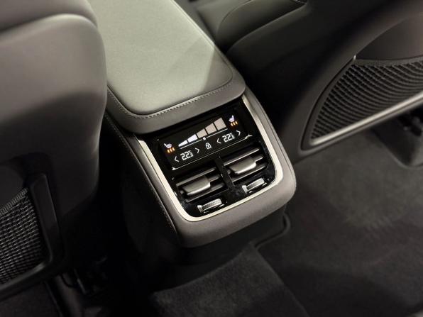 Volvo XC90 II Рестайлинг 2 с пробегом 2026 года, цена 9 250 000 рублей, 33 км, внедорожник, Автокод Объявления