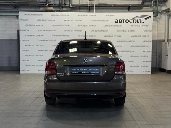Volkswagen Polo V Рестайлинг с пробегом 2019 года, цена 1 219 000 рублей, 72840 км, седан, Автокод Объявления