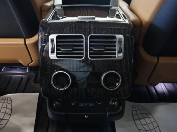 Land Rover Range Rover IV Рестайлинг с пробегом 2018 года, цена 6 750 000 рублей, 152783 км, внедорожник, Автокод Объявления
