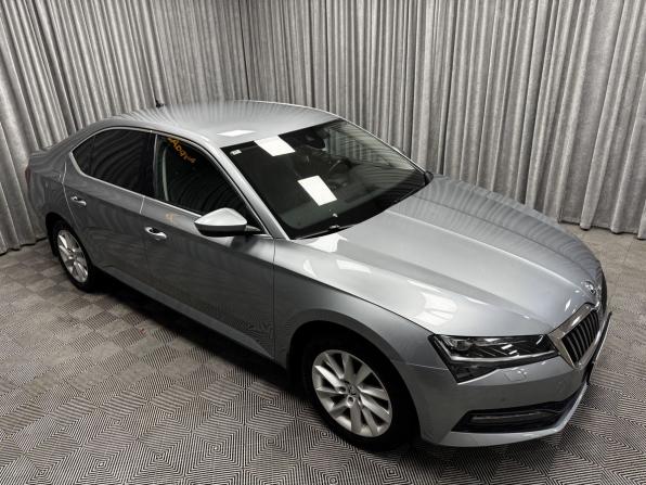 Skoda Superb III Рестайлинг с пробегом 2019 года, цена 2 700 000 рублей, 108063 км, лифтбек, Автокод Объявления