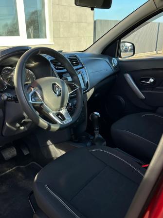 Renault Sandero II Рестайлинг с пробегом 2019 года, цена 1 280 000 рублей, 71222 км, хэтчбек, Автокод Объявления