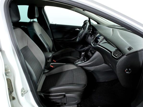 Opel Astra K Рестайлинг с пробегом 2020 года, цена 1 298 000 рублей, 181874 км, универсал, Автокод Объявления