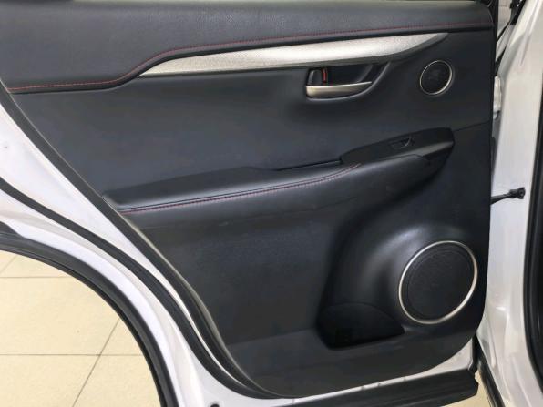 Lexus NX I с пробегом 2016 года, цена 2 485 000 рублей, 302061 км, внедорожник, Автокод Объявления