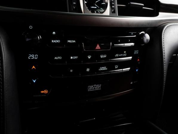 Lexus LX III Рестайлинг 2 с пробегом 2019 года, цена 9 899 000 рублей, 78237 км, внедорожник, Автокод Объявления